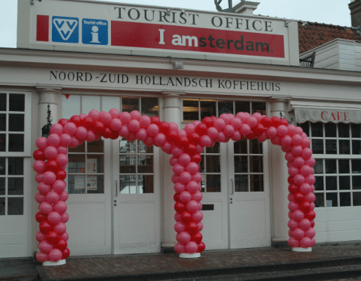 Ballonboog dubbel roze en rood in Amsterdam
