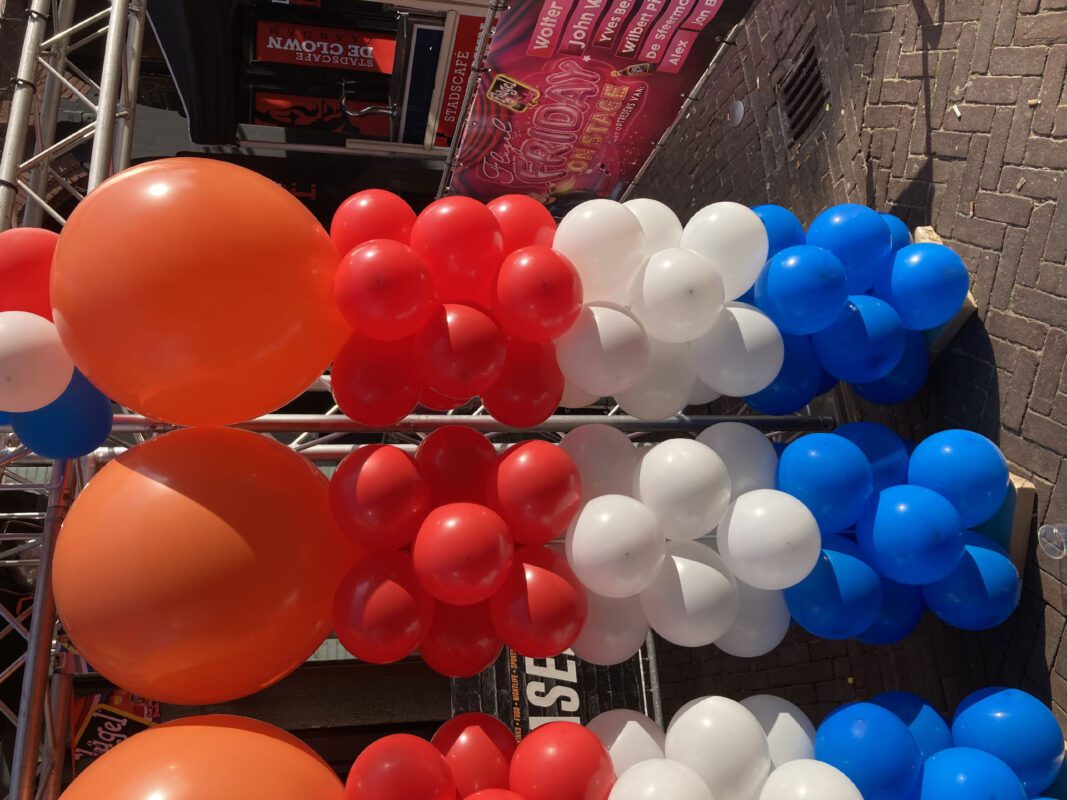 Ballonpilaren Vlag kleuren Dam in Zaandam