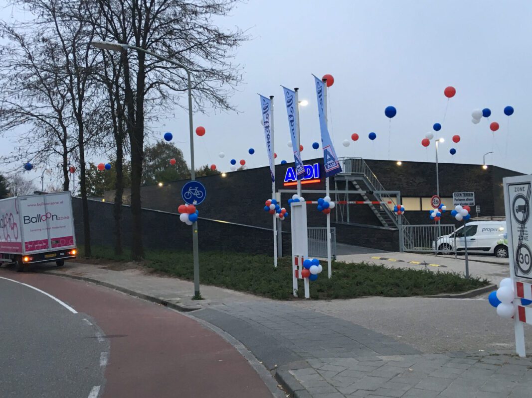 Grote ballonnen met helium Aldi