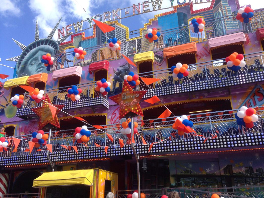 Ballonbollen Koningsdag Funhouse in Haarlem