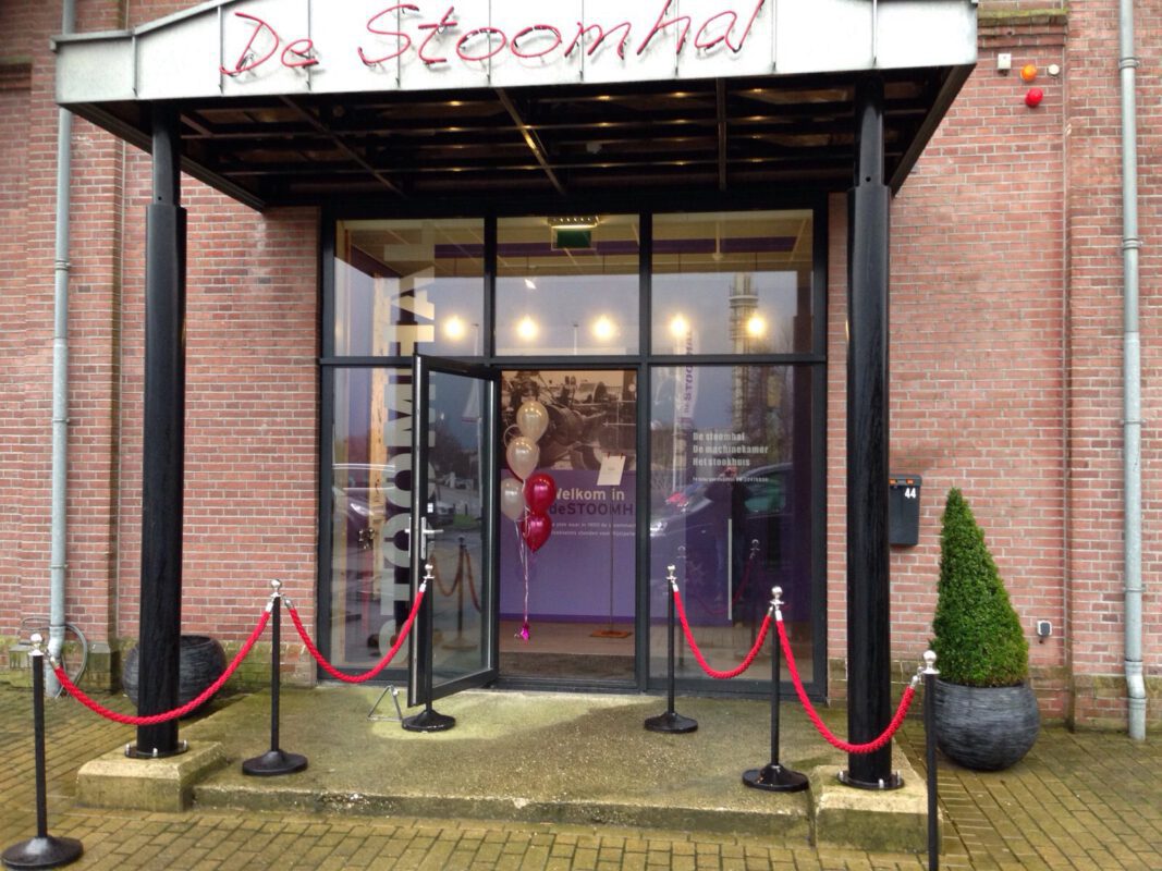 Heliumballonnen decoratie trouwen stoomhal 03